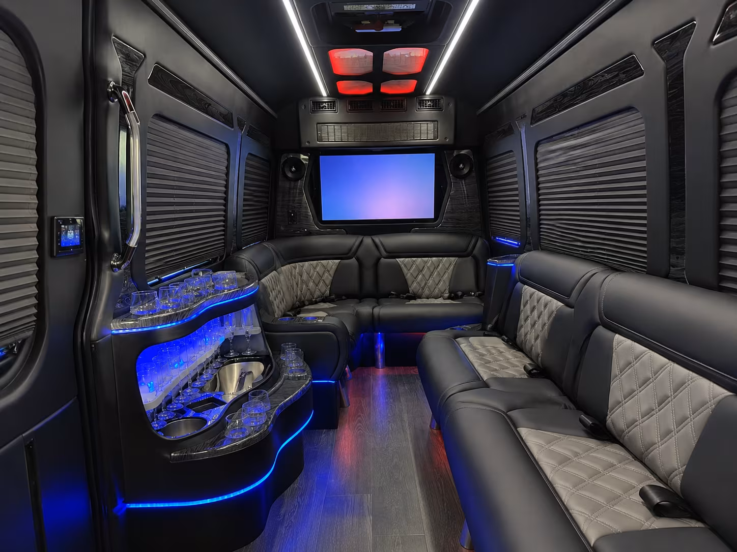 book your glendale prom bus early for the best selection